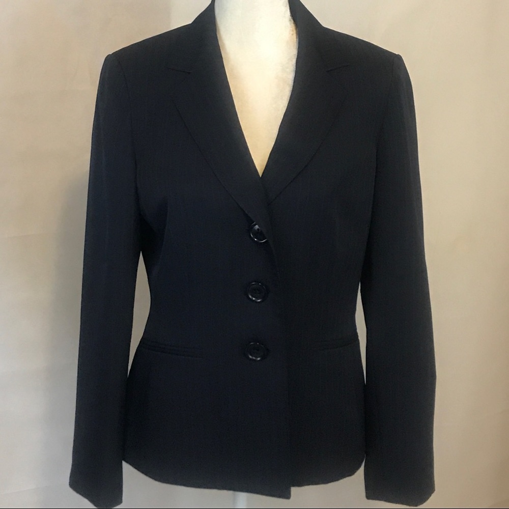 Le Suit Gray Pin Stripe Suit Blazer Women Size 10